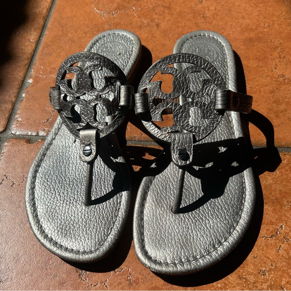 Tori Burch Silver Sandals Size 9